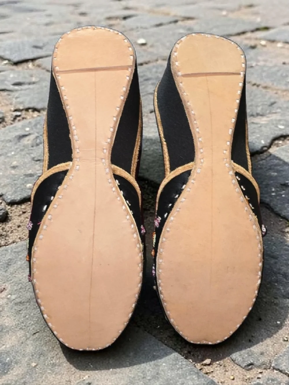 Amal Collection Floral Embroidered Black Khussa Flats - Picture 10 of 10